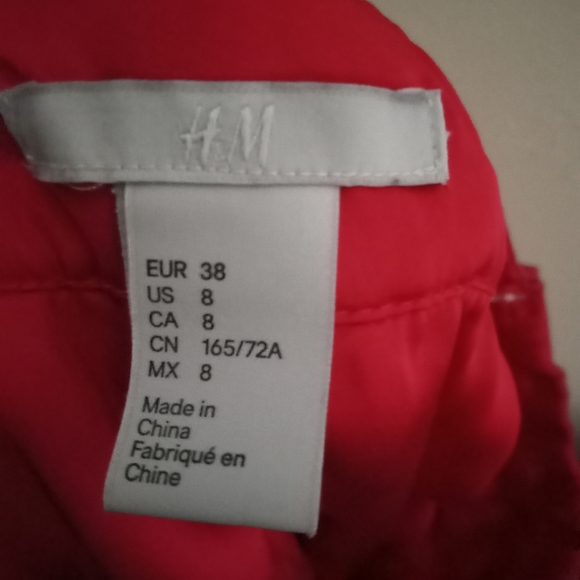 H&M Red lace skirt size 8 - Picture 3 of 3